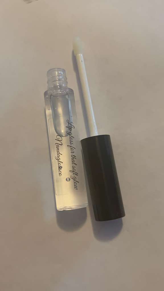 Clear glow lipgloss