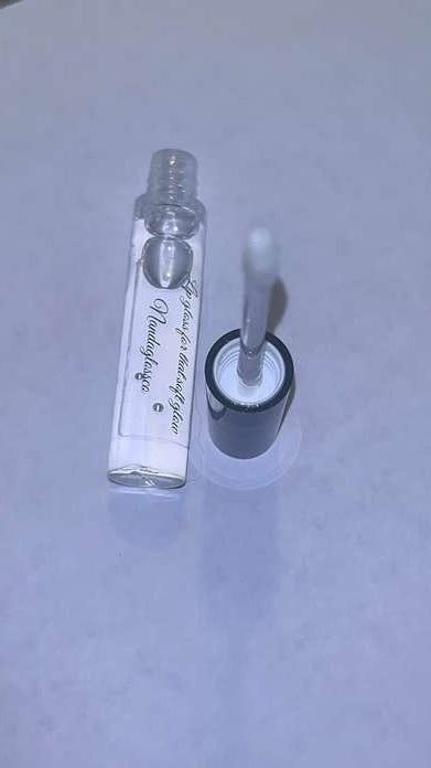 Clear glow lipgloss